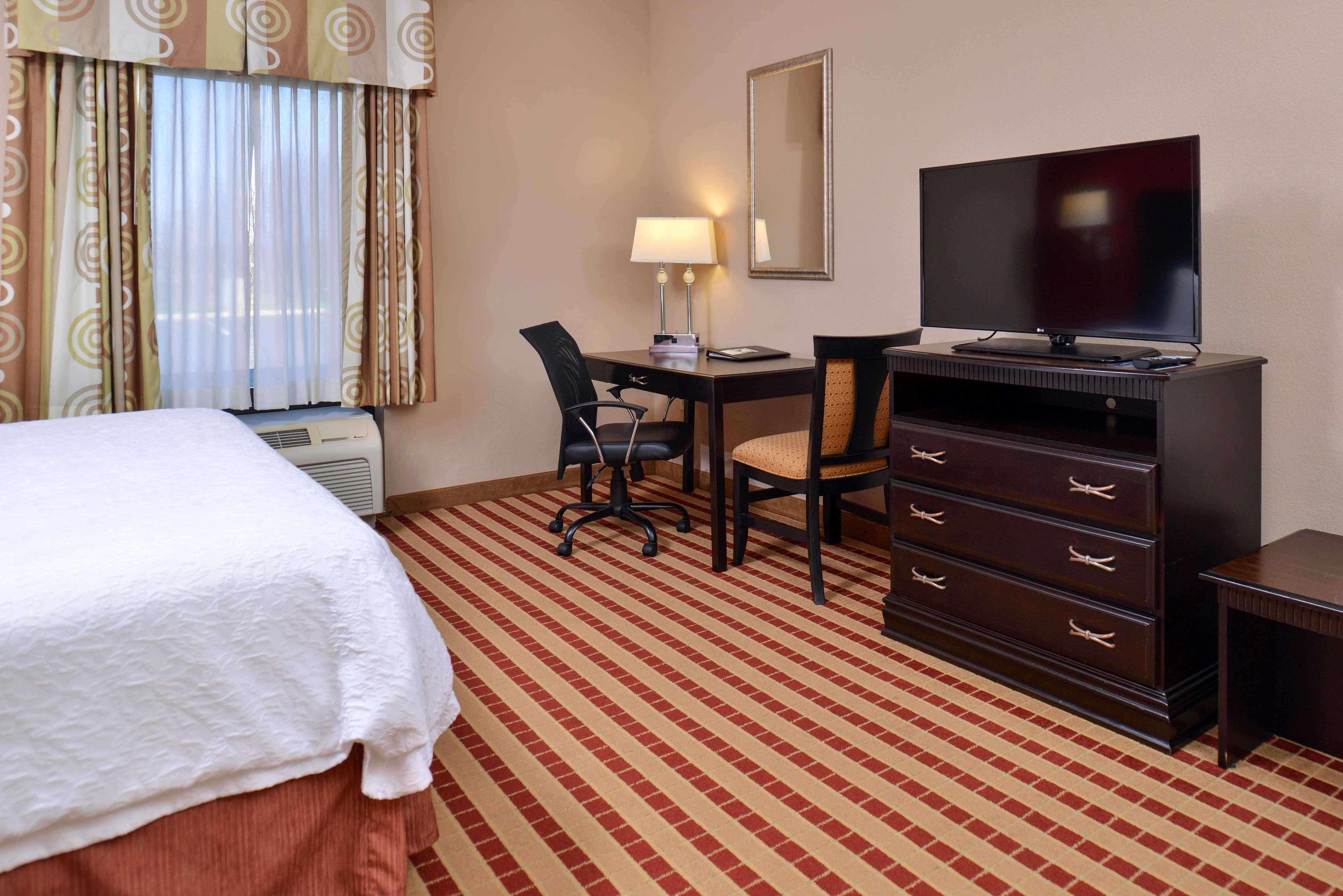 Hampton Inn Clarion Eksteriør bilde